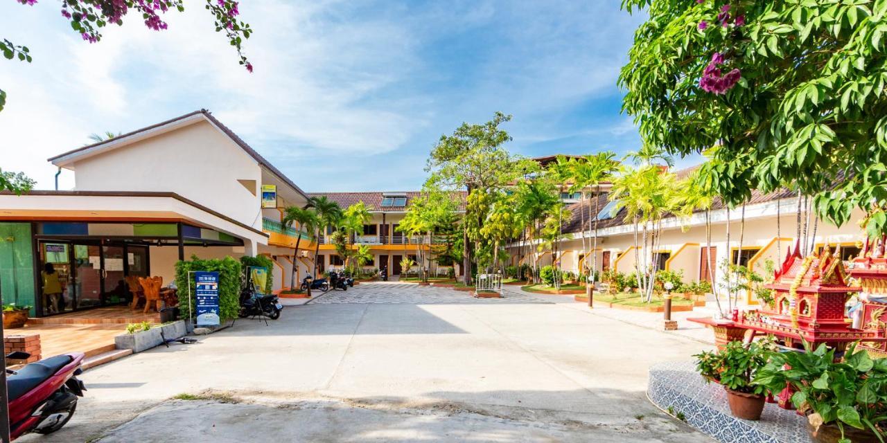 Coconut Resort Hotel Patong Exteriér fotografie
