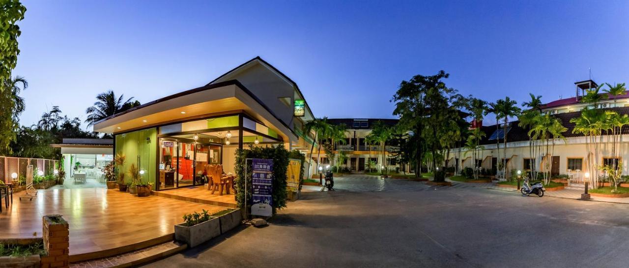 Coconut Resort Hotel Patong Exteriér fotografie